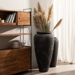 Alternative view of Vaso Cinzento Fibra De Cimento  62 X 62 X 120 Cm