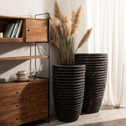 Alternative view of Vaso Cinzento Fibra De Cimento  82 X 82 X 120 Cm